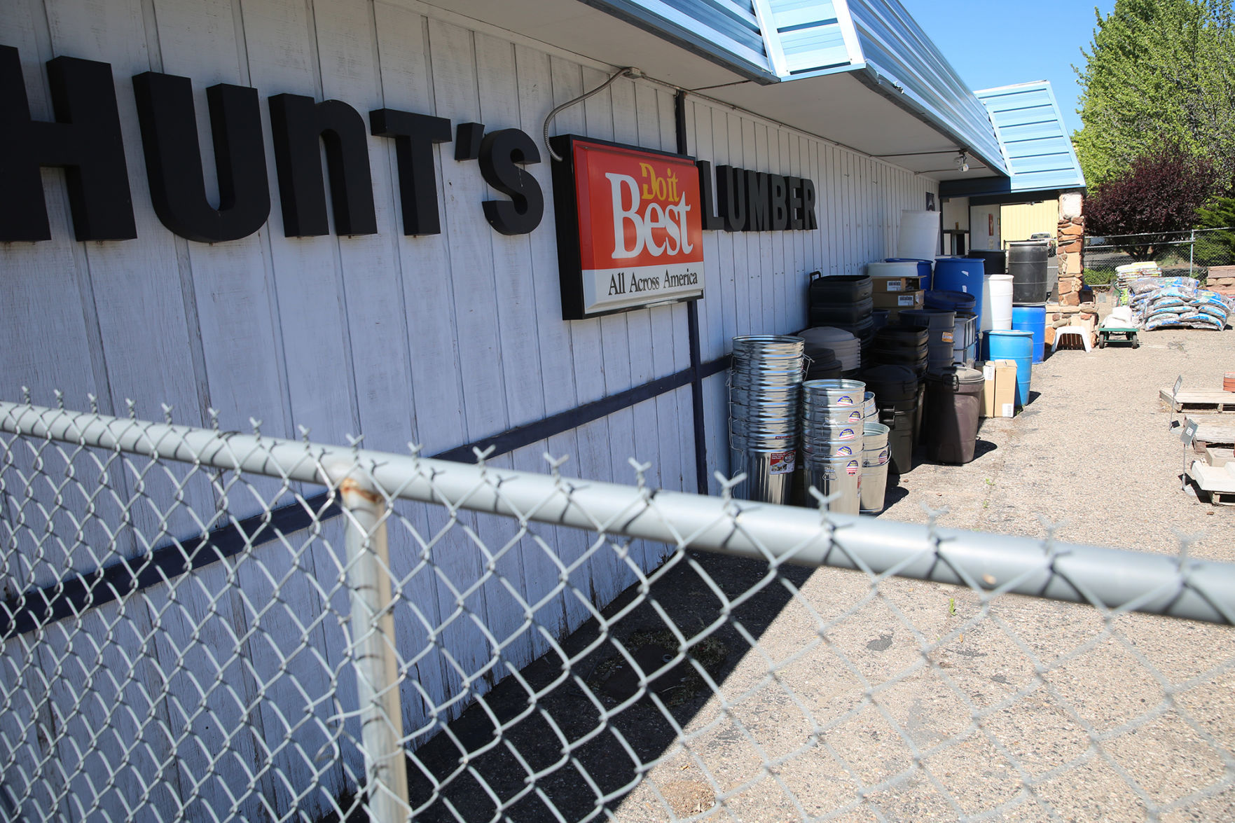 Hunts Closes